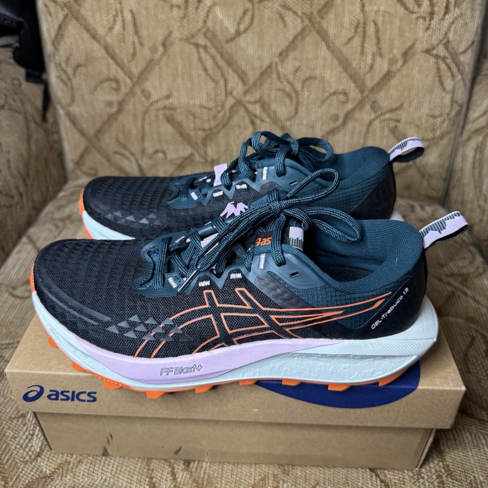 ASICS Women's Trabuco Max Trail Running Shoes Black/Nova Orange, Size 6 NIB!